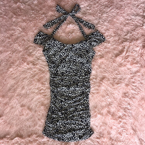 BLACK & WHITE LEOPARD PRINT PADDED MINI DRESS · SIZE M - Picture 2 of 5